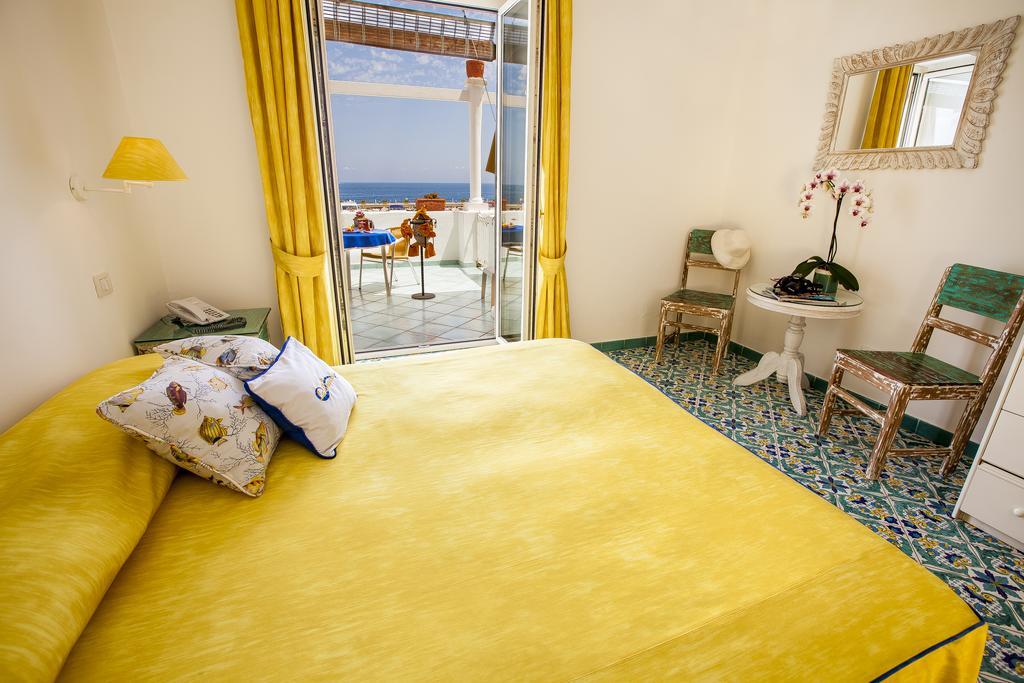 Hotel La Sirenella Lacco Ameno  Ngoại thất bức ảnh